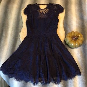 BB Dakota Dark Purple Lace Rihanna Dress Size 8